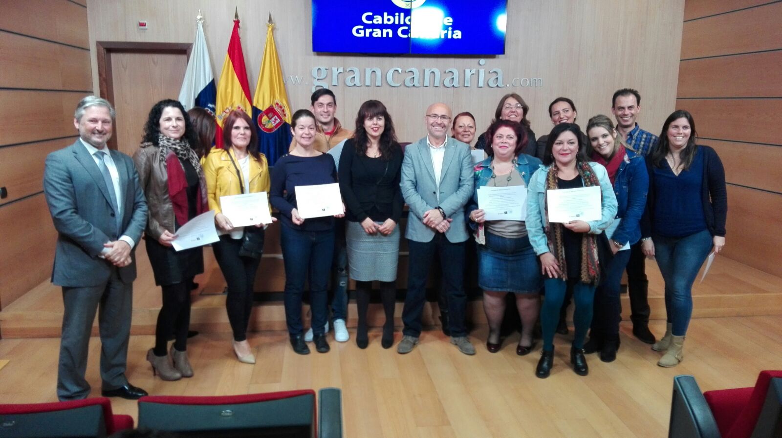 El Cabildo entrega los diplomas formativos a 23 dinamizadores y gerentes de zonas comerciales abiertas de Gran Canaria