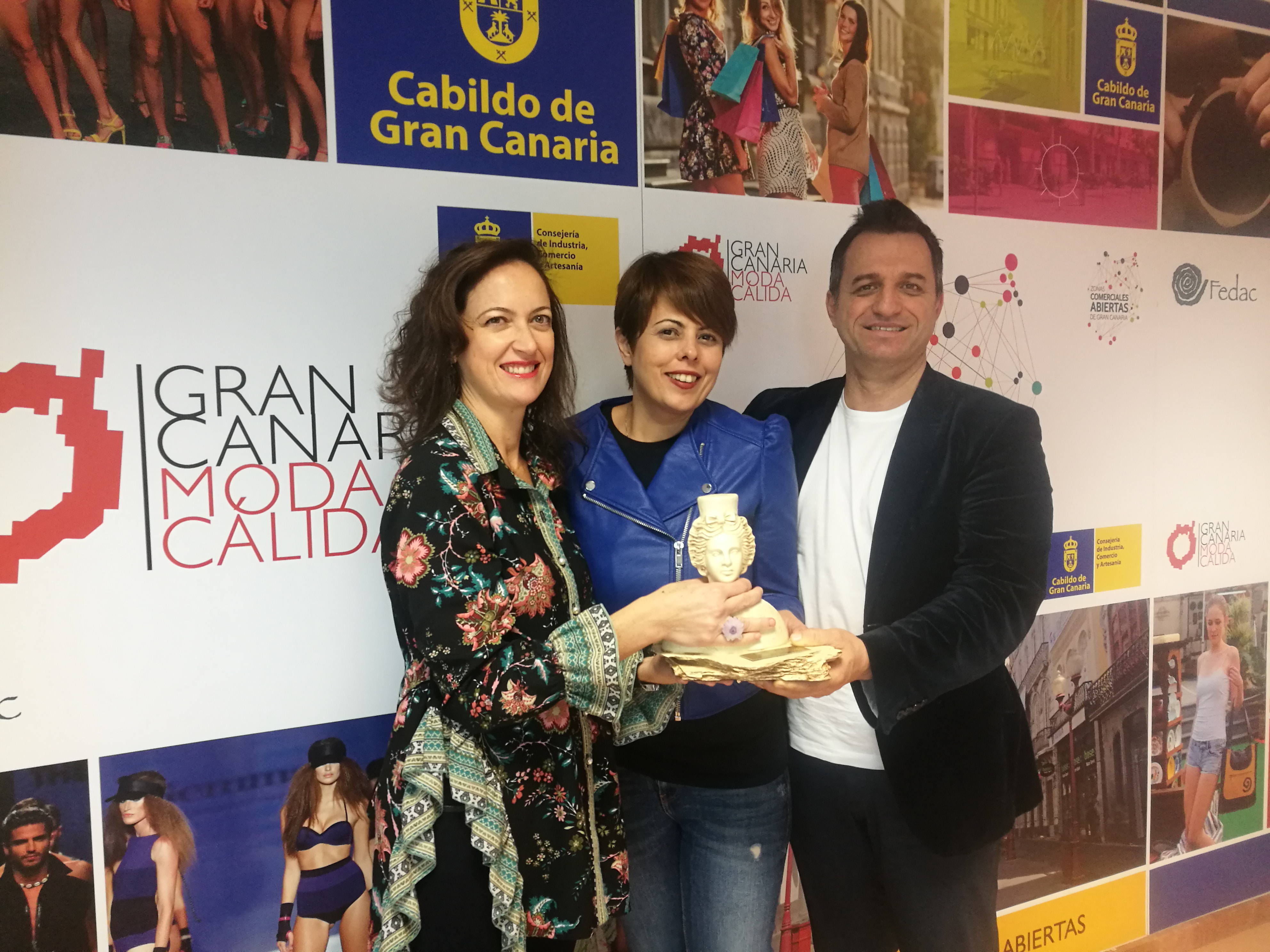 Susana Requena comparte con Gran Canaria Moda Cálida el premio nacional Prenamo a la Excelencia Empresarial 2018