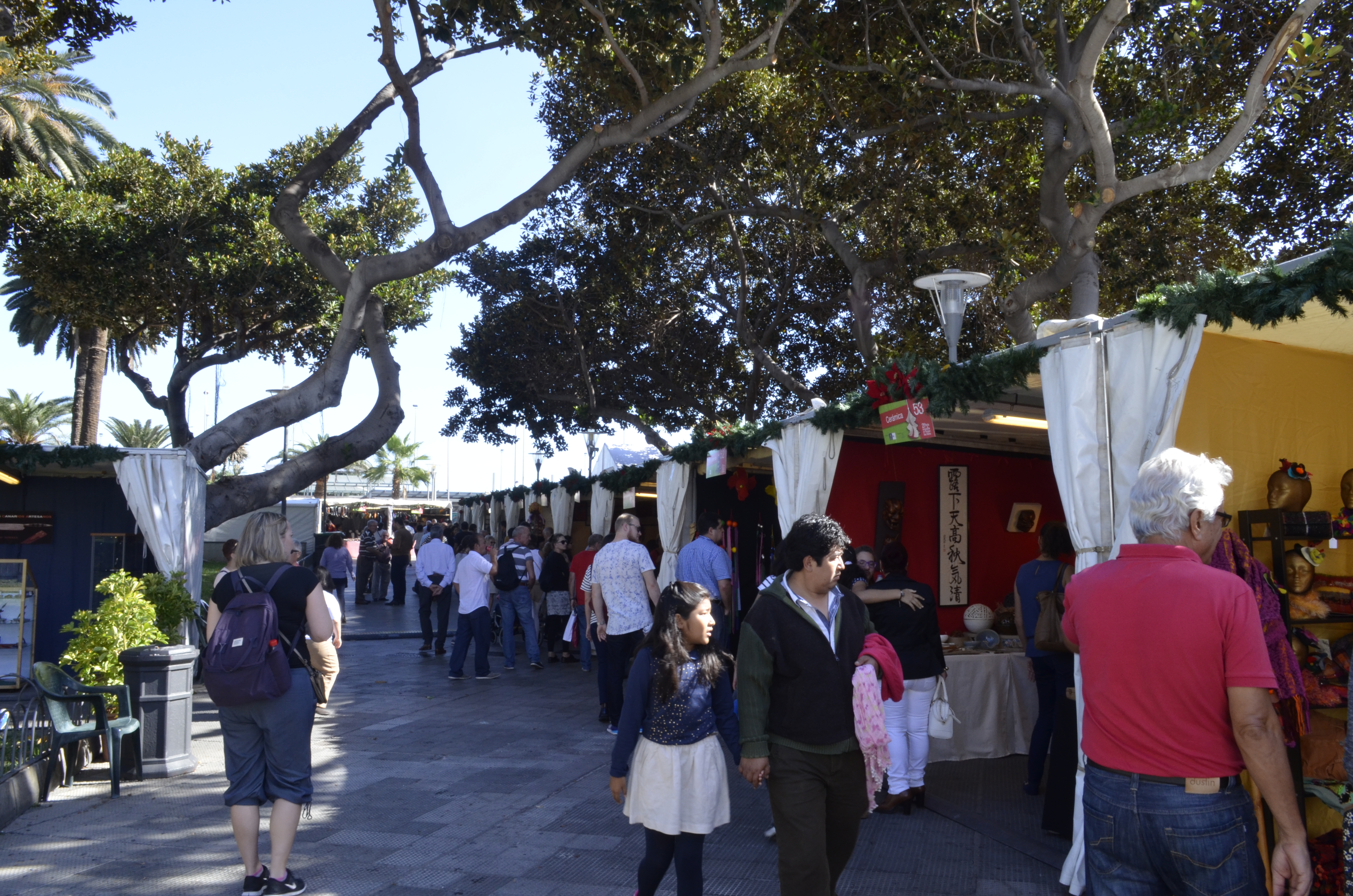 El Cabildo ultima la tradicional Feria de Artesanía de San Telmo repleta de color y originales regalos para Reyes