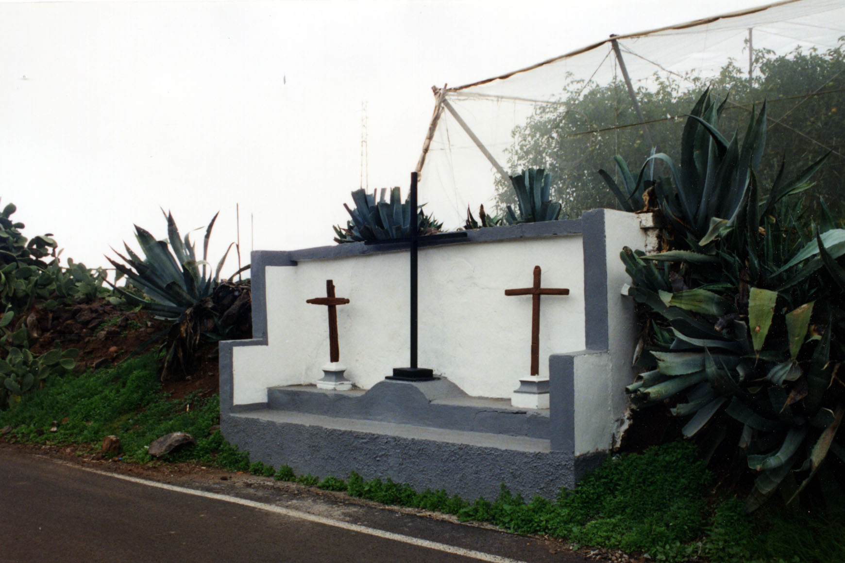 Descansaderos de muertos y cuevas para guardar ataúdes, ricos vestigios que aún impregnan Gran Canaria